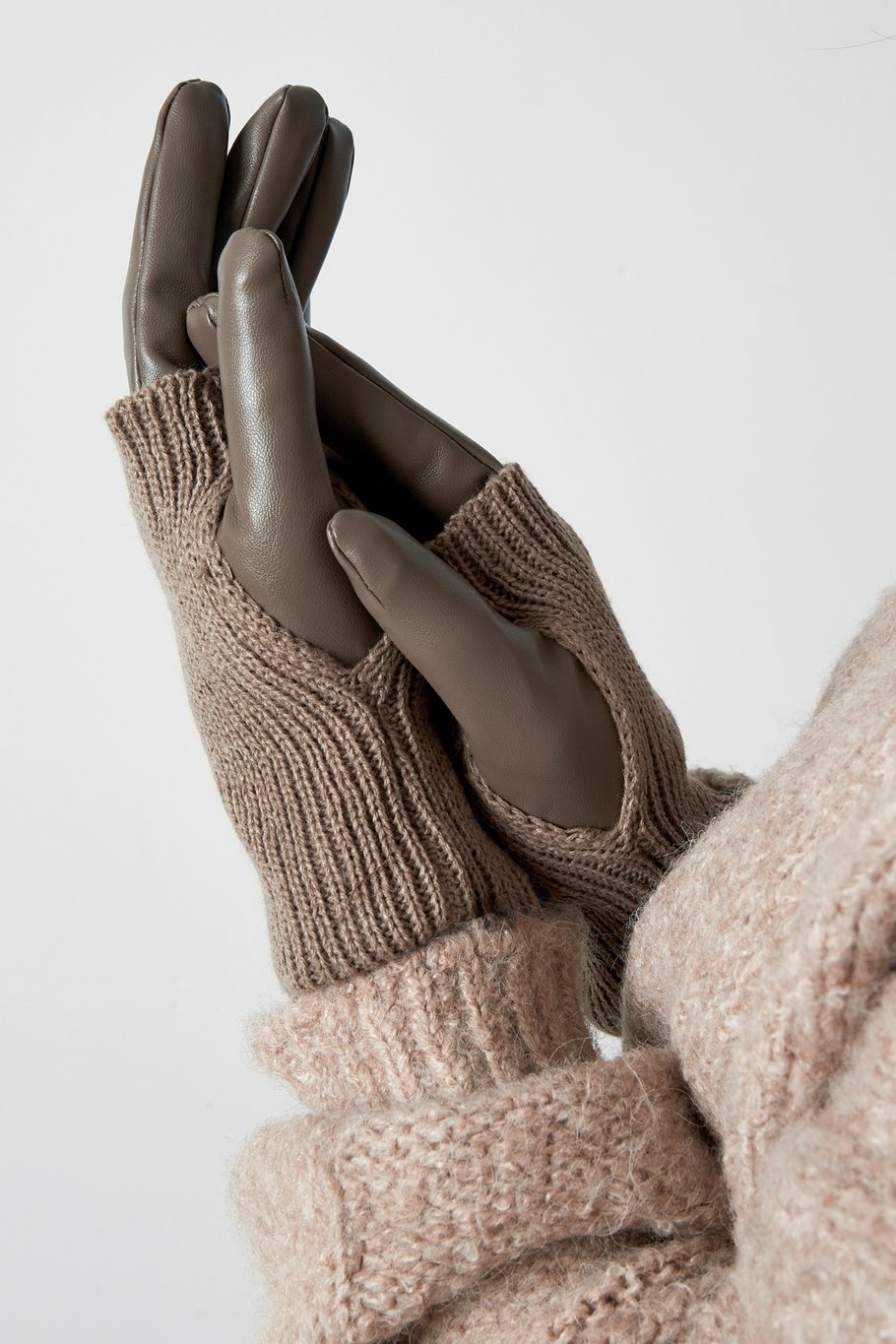 Cozy Knit gloves - grey Picture3